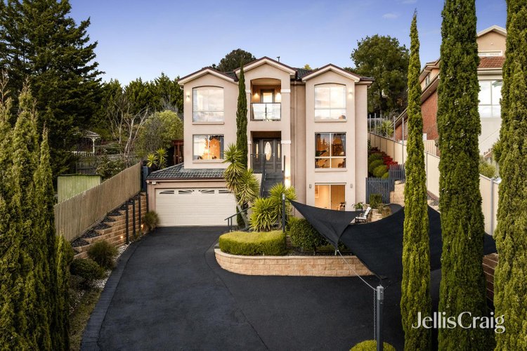 32 Schafter Drive Doncaster East 3109
