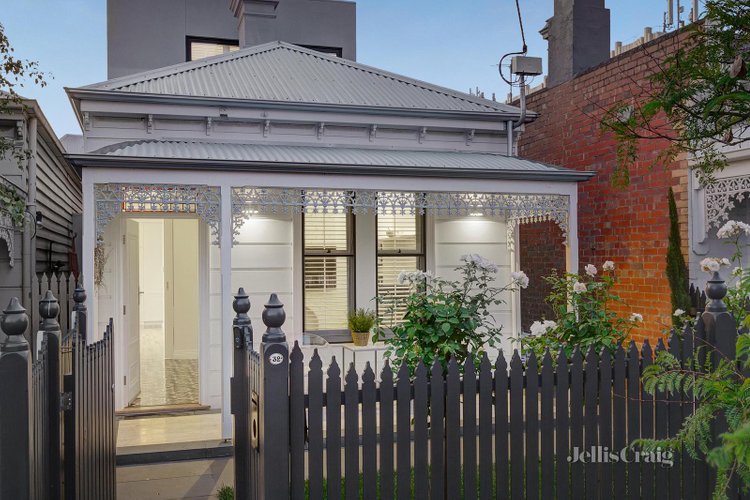 32 Sercombe Grove Hawthorn 3122