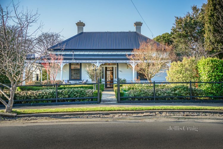 32 Simpson Street Kyneton 3444