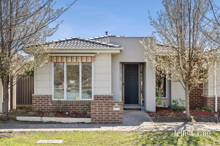 32 Warburton Drive Lucas 3350