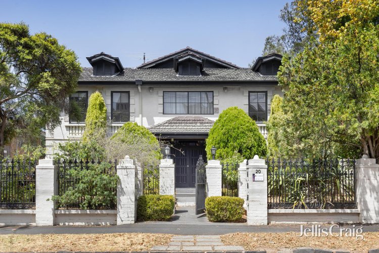 3 20 Highbury Grove Kew 3101