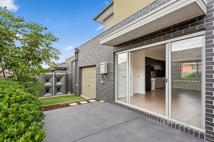 3 20 Newcastle Street Preston 3072