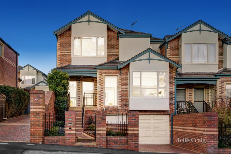 3 21-25 Fairholm Grove Camberwell 3124