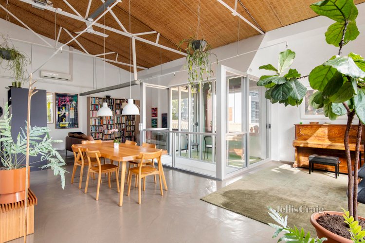 32 1 Flagstaff Lane West Melbourne 3003