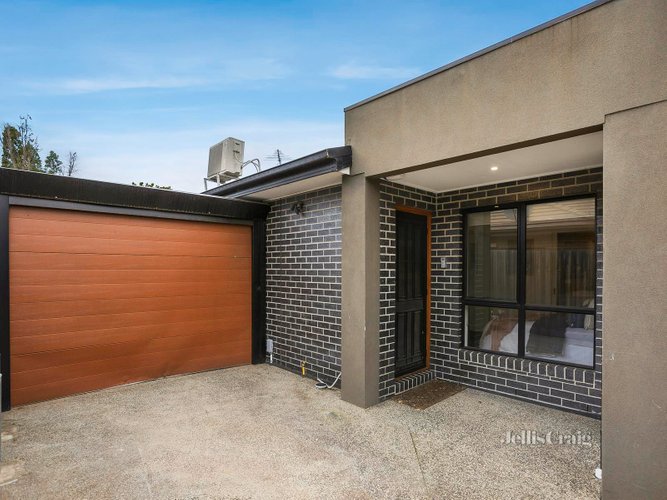 3 21 Maude Avenue Glenroy 3046