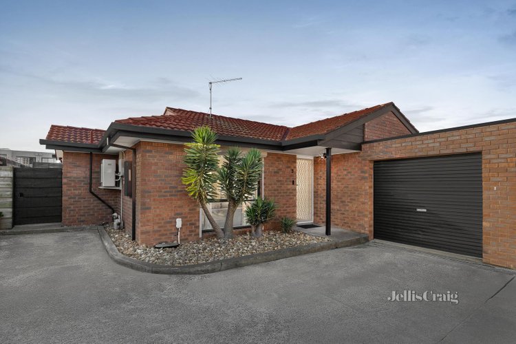 3 210 Greenhills Road Bundoora 3083