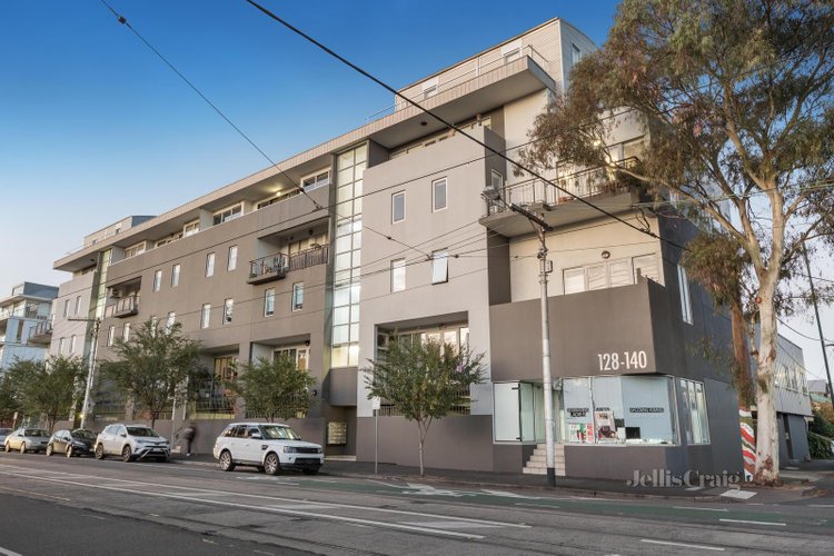 32 128-140 Chapel Street St Kilda 3182