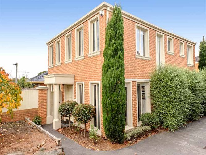 3 213 Blackburn Road Blackburn South 3130