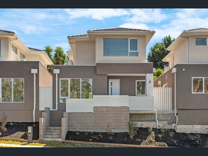 323 Elgar Road Surrey Hills 3127
