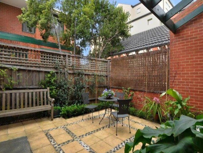 3/23 Walpole Street Kew 3101