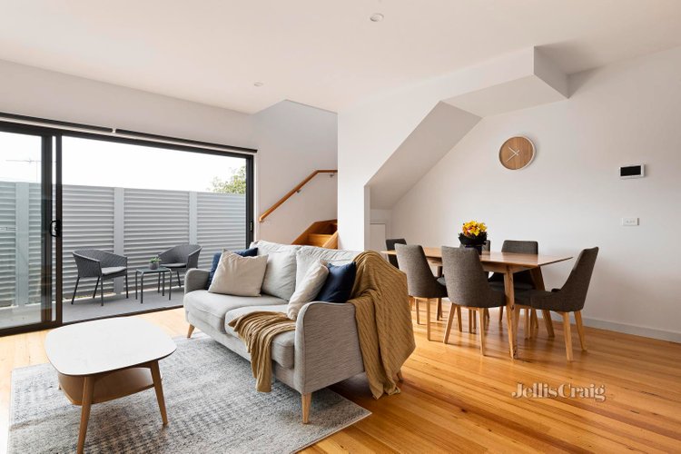 3 232 Waterloo Road Oak Park 3046