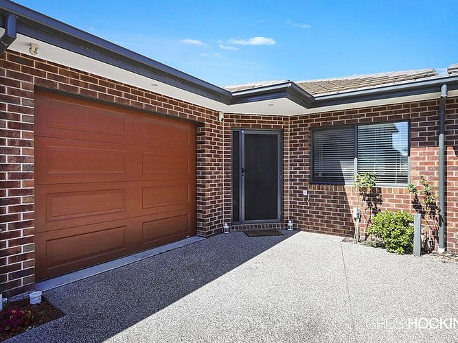 3 24 Clyde Street Newport 3015