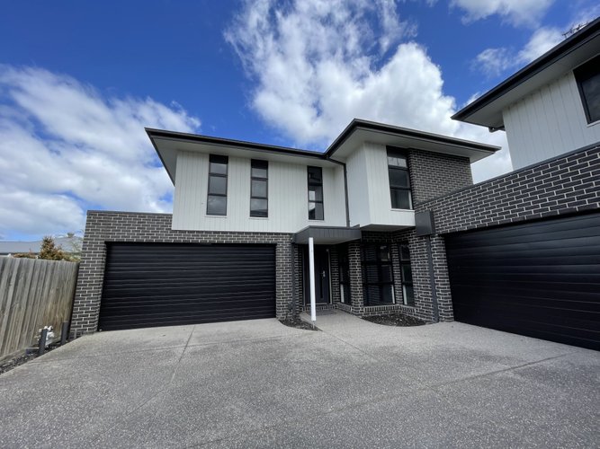 3/241 Roslyn Road Highton 3216
