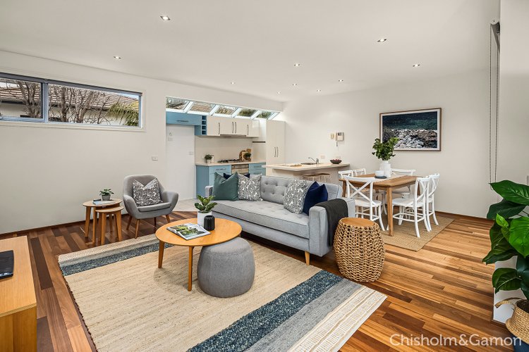 3 27 Selwyn Avenue Elwood 3184