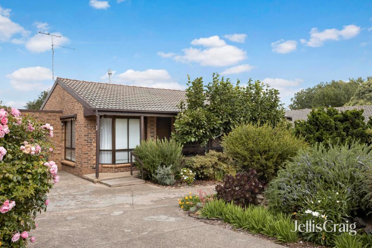 3 28 Camp Street Daylesford 3460