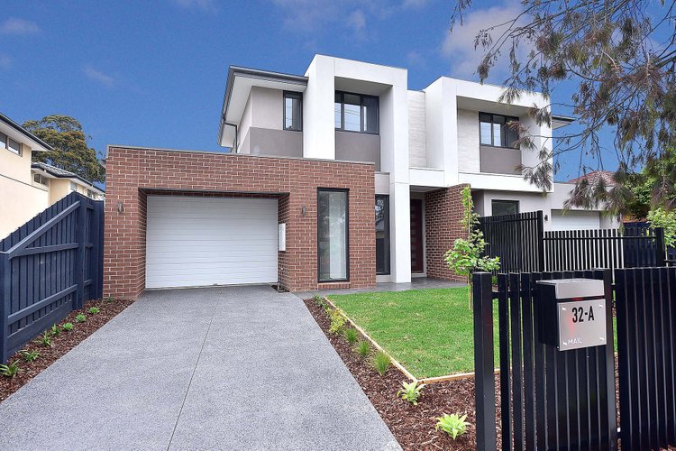 32B Cambridge Drive Glen Waverley 3150