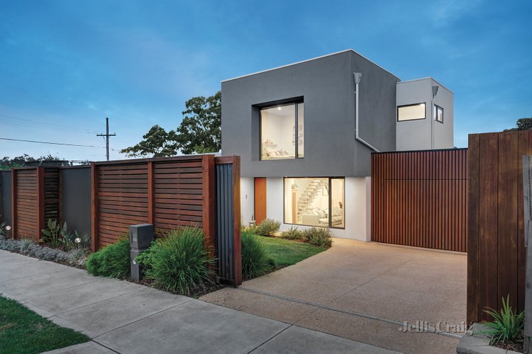 33 Airlie Road Montmorency 3094