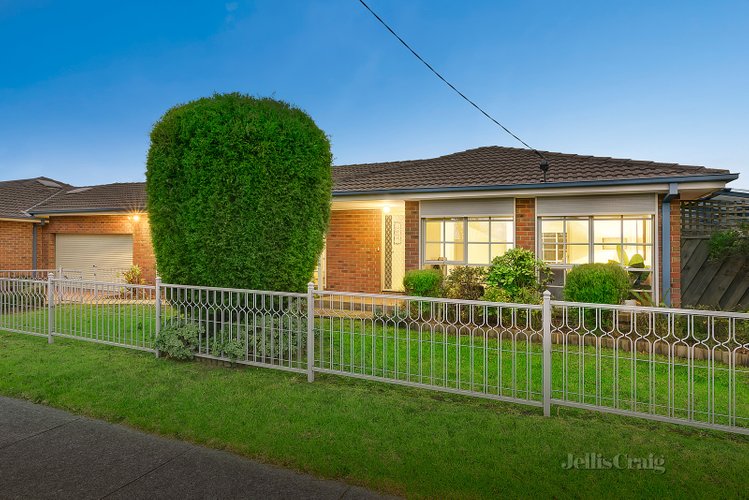 33 Beverley Street Doncaster East 3109