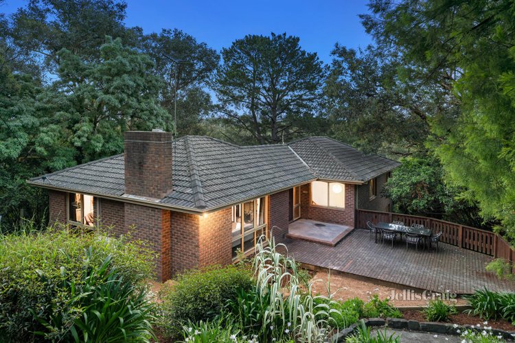 33 Blooms Road North Warrandyte 3113
