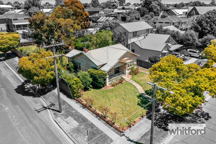 33 Bostock Avenue, Manifold Heights