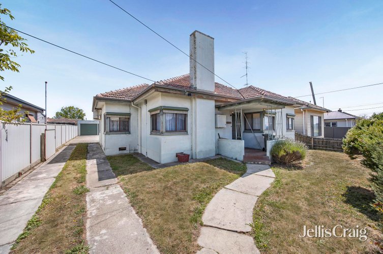 33 Brinkley Avenue Wendouree 3355