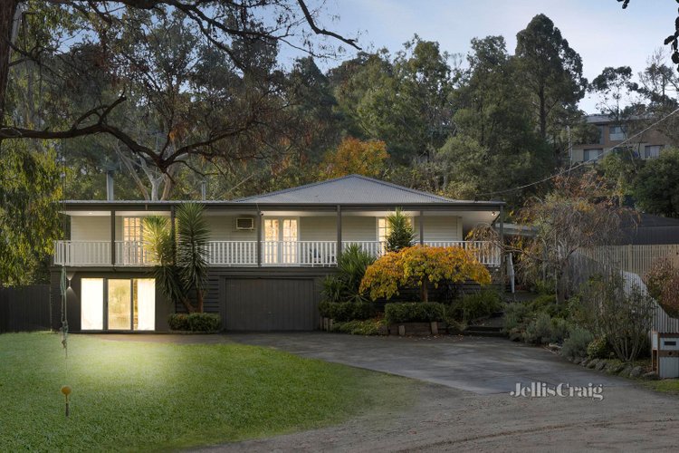 33 Cherry Tree Road Hurstbridge 3099