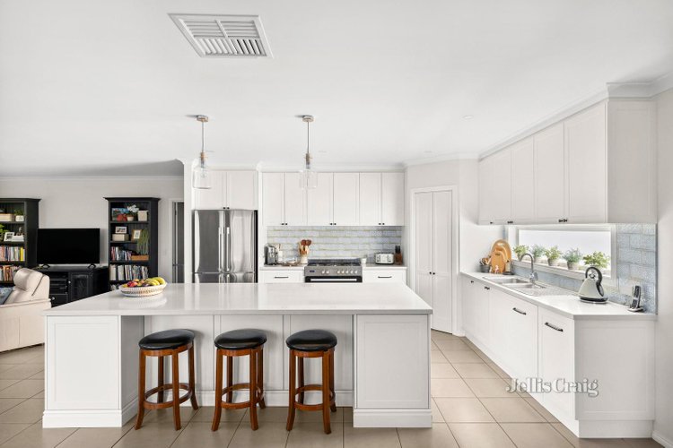 33 De Burgh Road Drysdale 3222