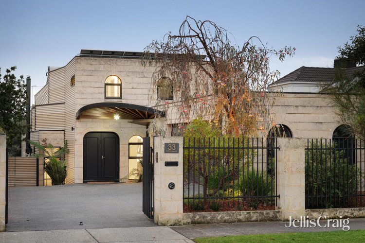 33 Edro Avenue Brighton East 3187