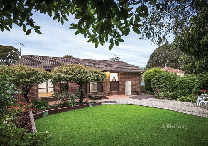 33 Elonera Avenue Greensborough 3088