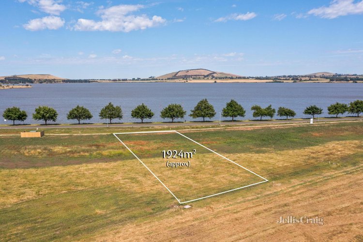 33 Foreshore Road Learmonth 3352