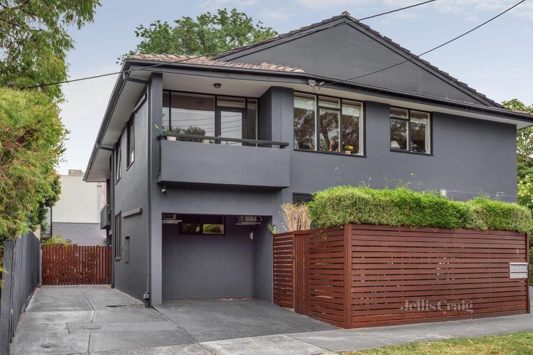 3 3 Greig Court Elwood 3184