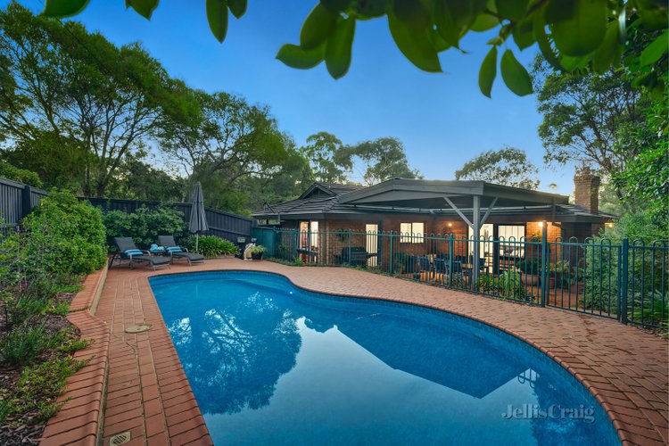 33 Harlington Avenue Eltham 3095