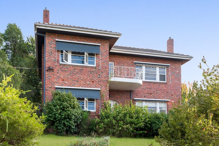 33 Heather Grove