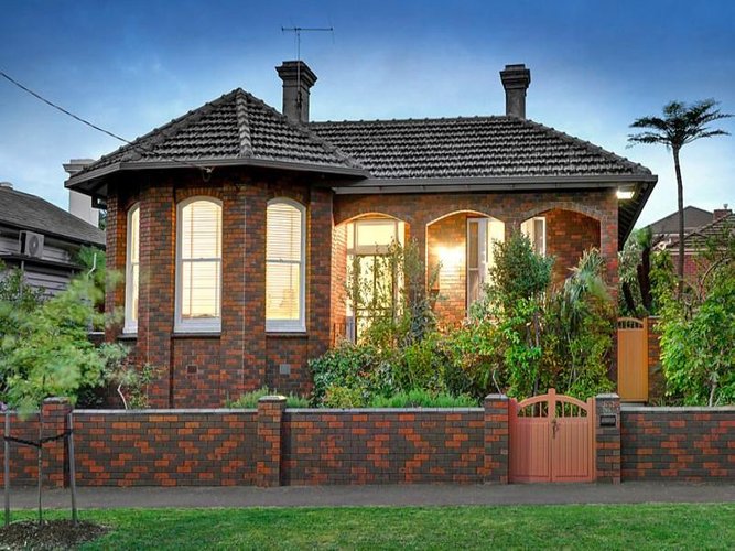 33 Inglesby Road Camberwell 3124