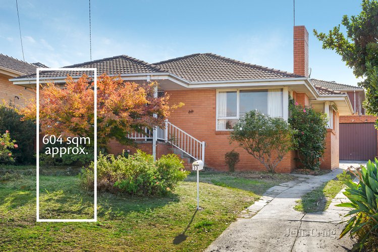 33 Kandanga Grove Bulleen 3105
