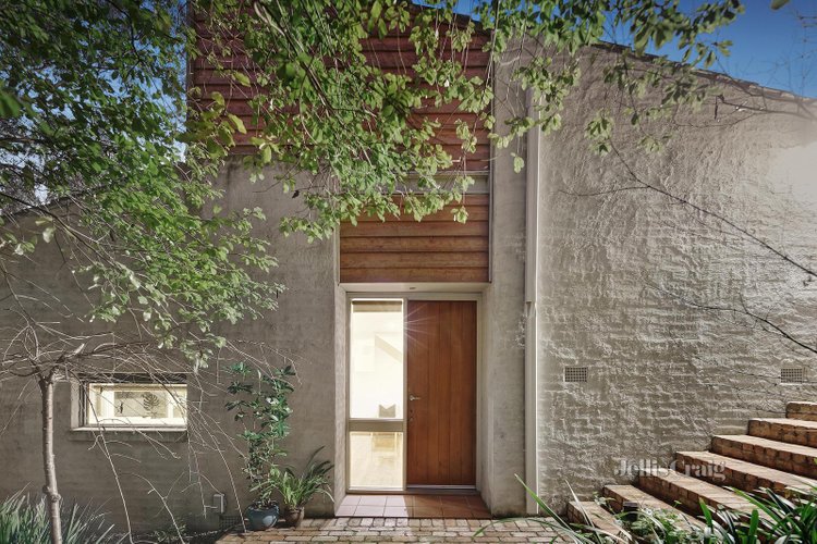 33 Malabar Crescent Eltham 3095