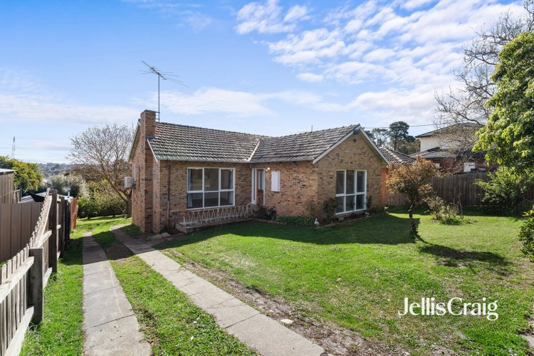 33 Toumlin Grove Viewbank 3084