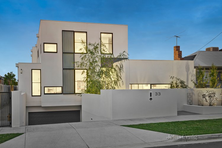 33 Valkstone Street Bentleigh East 3165