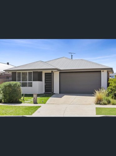 33 Witchetty Drive Ocean Grove 3226