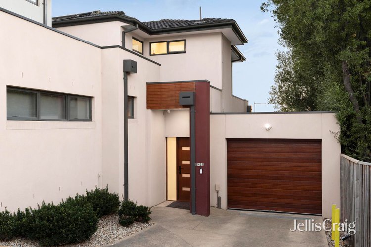 3 31 Remington Drive Glen Waverley 3150