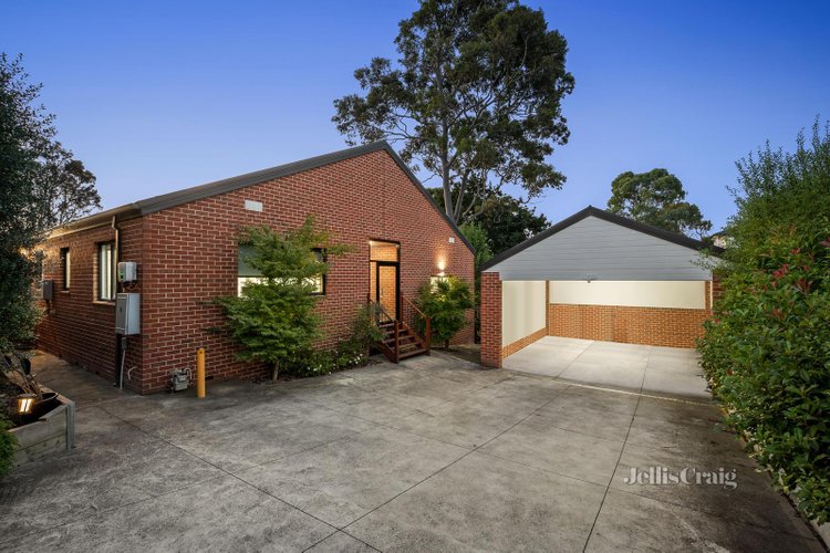 3 319 Maroondah Highway Croydon North 3136