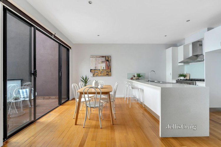 3 32 Albert Street Brunswick East 3057