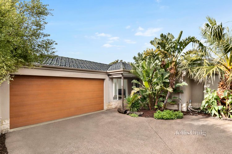 3 32 Napier Street Mornington 3931