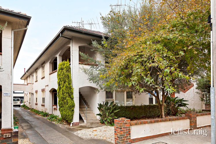3 33 Docker Street Elwood 3184