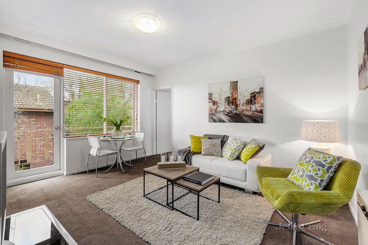 3/33 Elphin Grove Hawthorn 3122