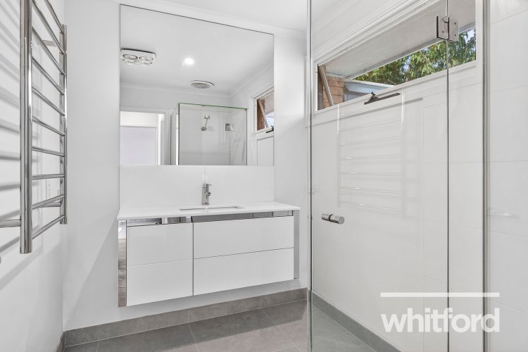 3/349 Pakington Street, Newtown