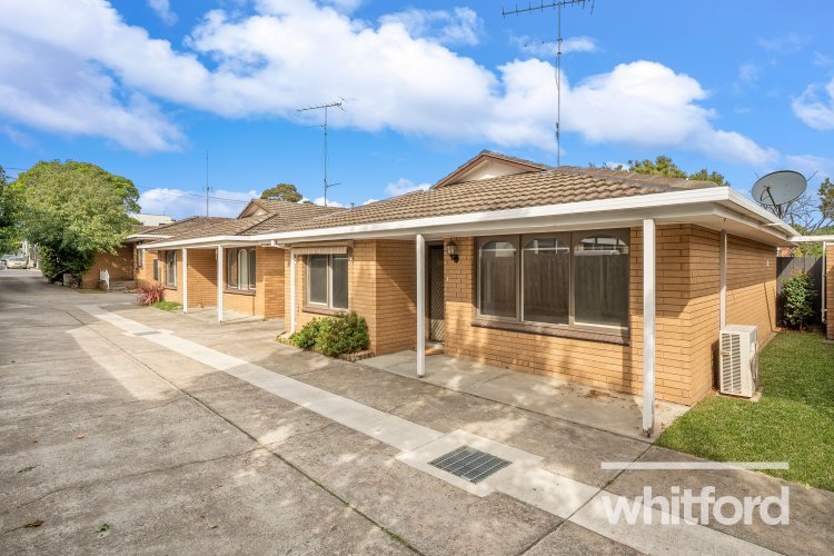 3/349 Pakington Street, Newtown