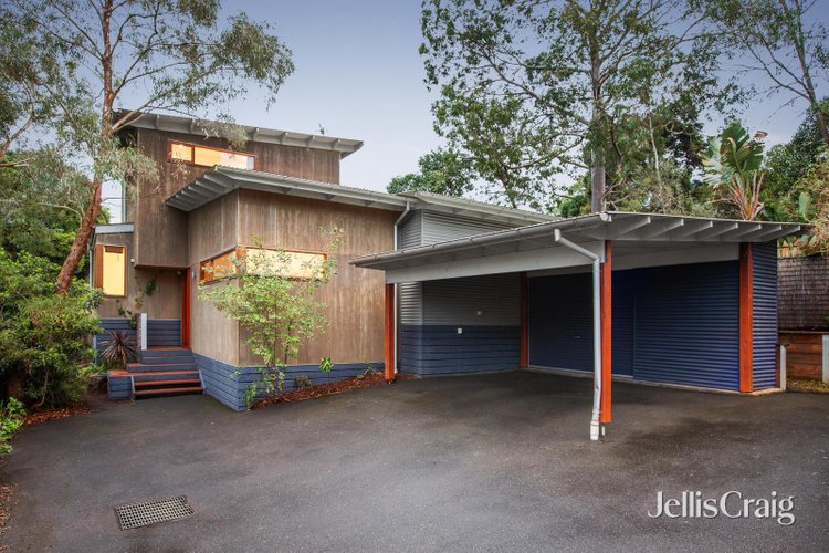 3 35 Silver Street Eltham 3095