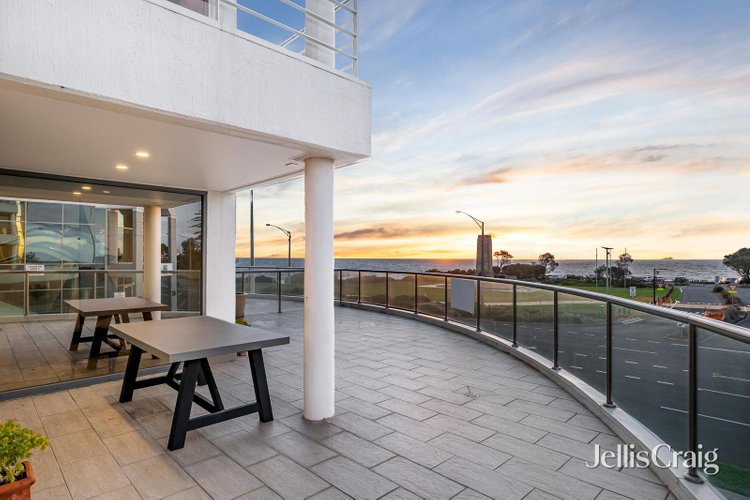 3 36 Esplanade  Brighton 3186