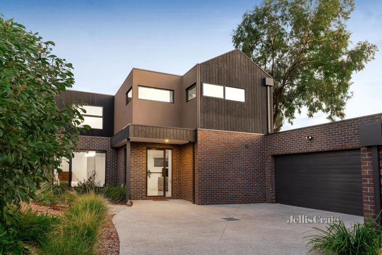3 36 Shalbury Avenue Eltham 3095